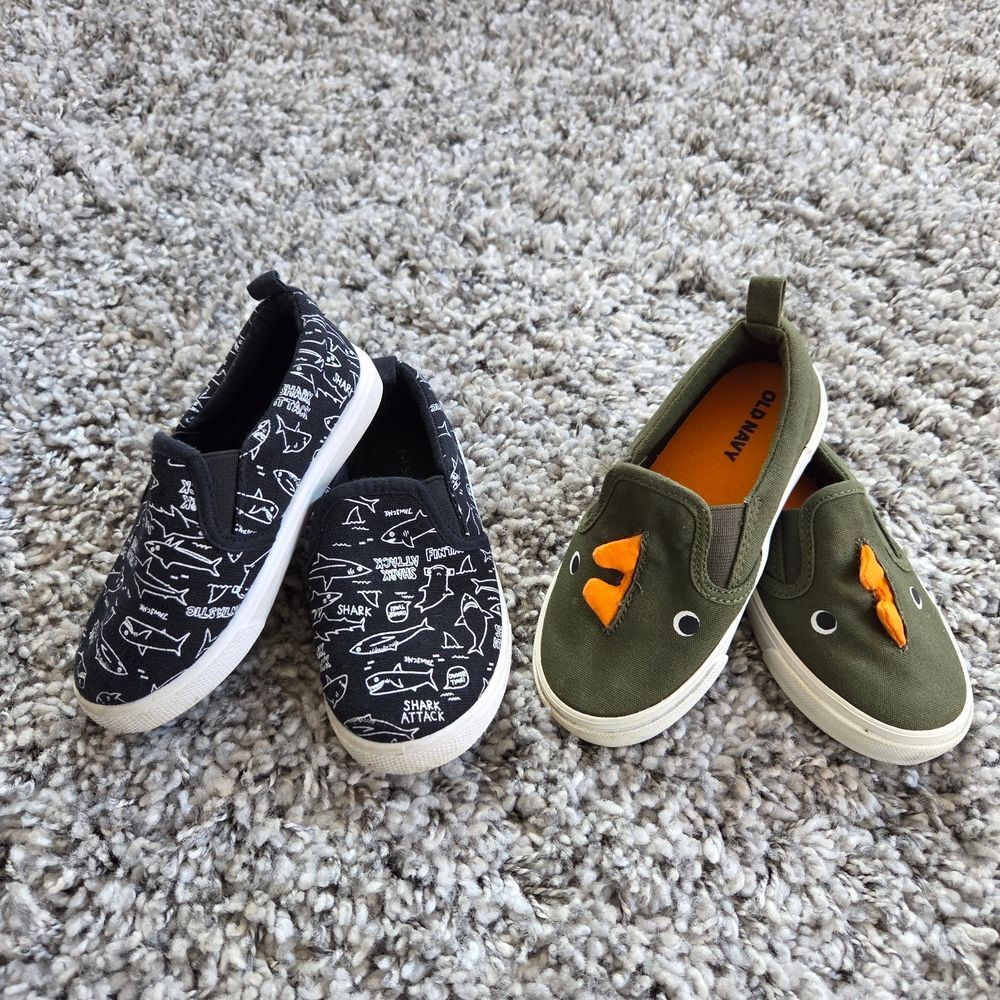 Old Navy Kids Slip On Sneakers - Black and Olive with Orange Accents Size 7